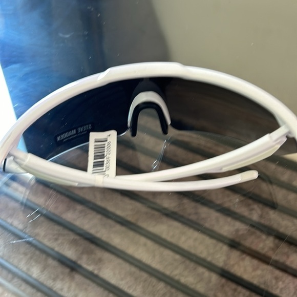 New Steven Madden sunglasses %100 UV Protection - Picture 2 of 4